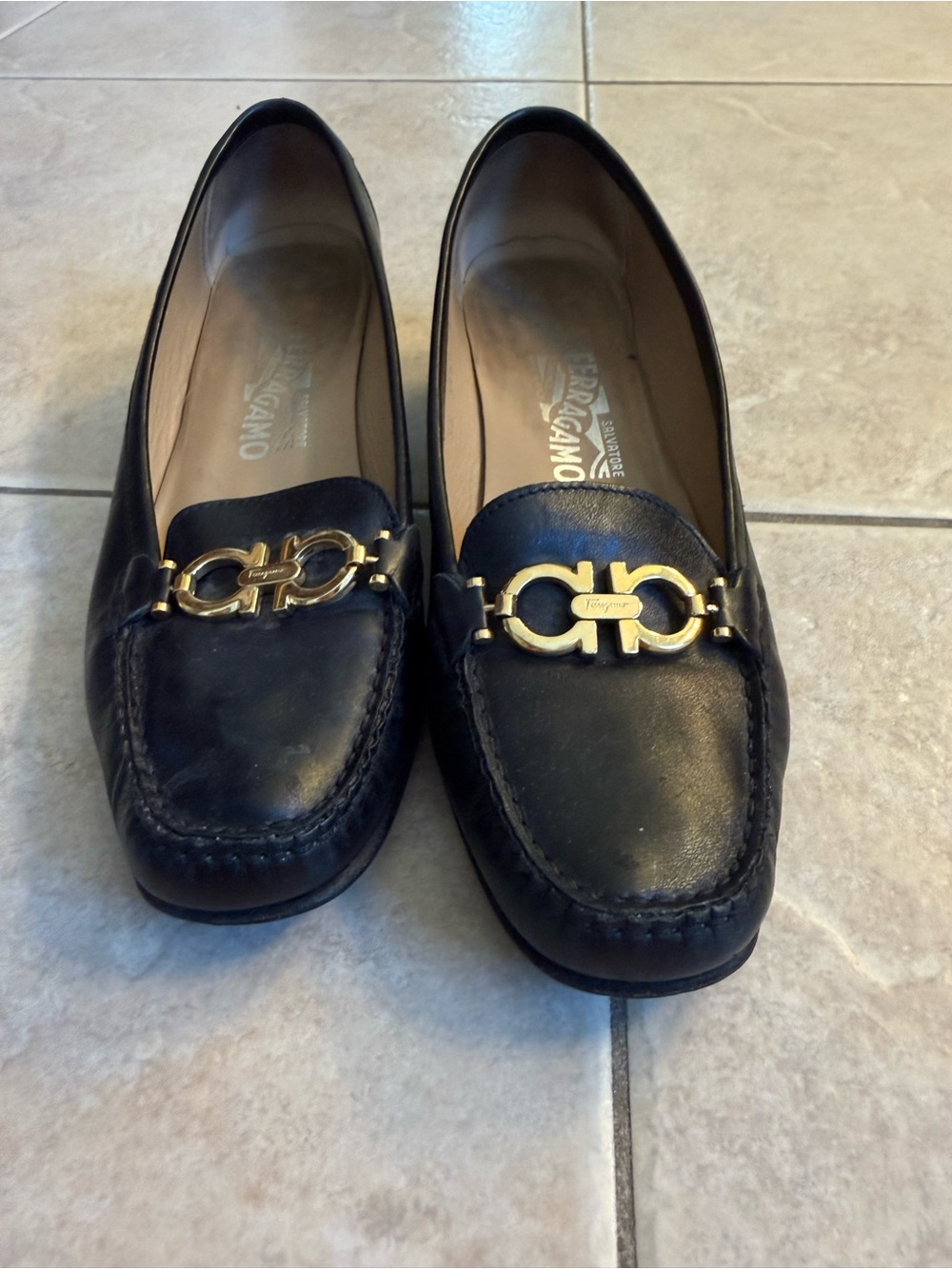 Salvatore Ferragamo Gancini Vintage Block Heel Loafers SG 1523 leather 8.5 - Picture 7 of 9